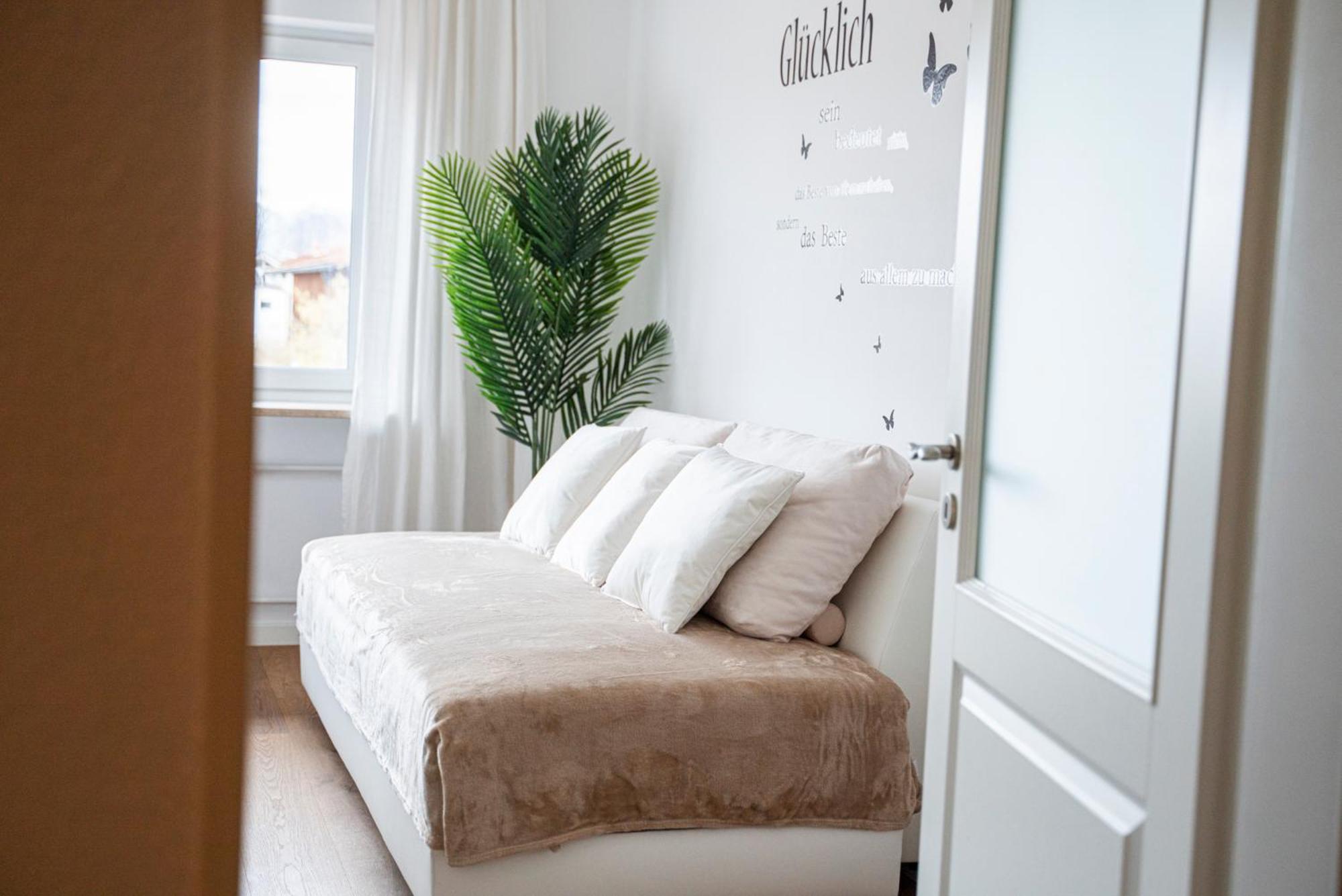 Апартаменти 130M2 Loft - Balkon, Smart Tv, Badewanne, Kaffee Розенгайм Екстер'єр фото