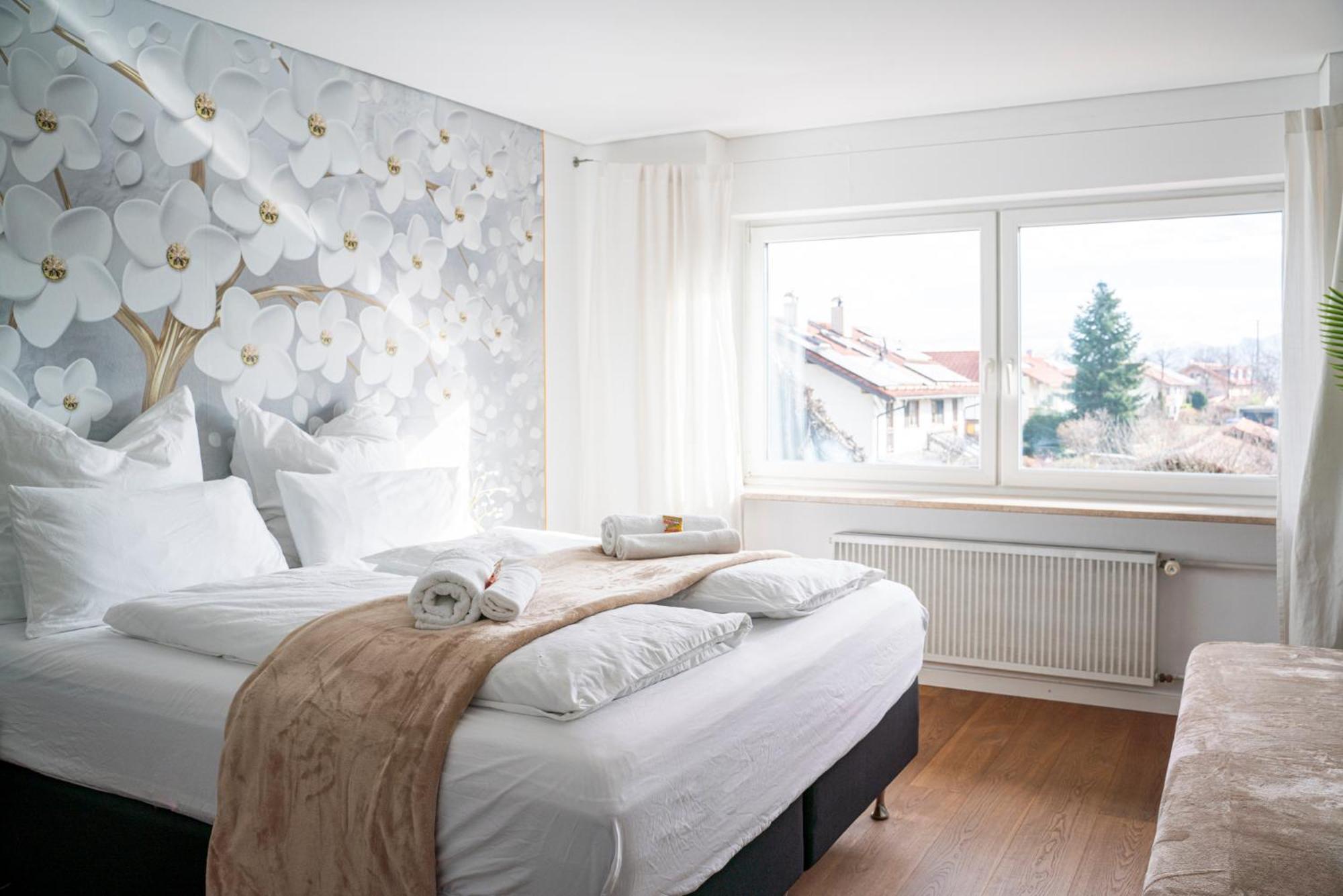 Апартаменти 130M2 Loft - Balkon, Smart Tv, Badewanne, Kaffee Розенгайм Екстер'єр фото